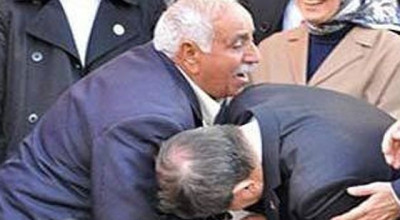 هذه الصورة الصورة لأوغلو وليست لقاضي أردني