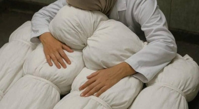 الصور المتداولة للطبيبة آلاء النجار وهي تستقبل جثامين أبنائها الشهداء غير صحيحة