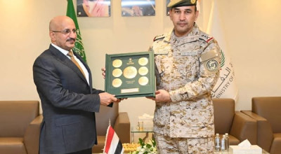 هل هنأ التحالف العربي طارق صالح على إحباط تهريب أسلحة إيرانية؟
