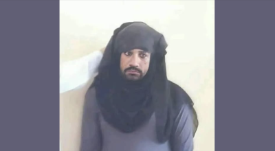 الصورة من مصر وليست لمتظاهر قُبض عليه في المكلا