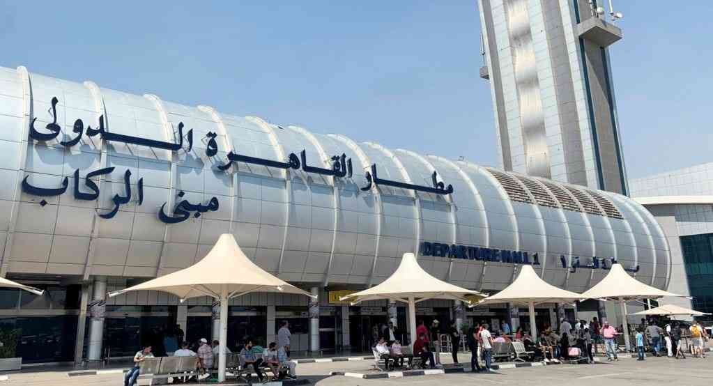 المتحدث باسم وزارة الطيران المصري ينفي خبر وقوع حريق في مطار القاهرة