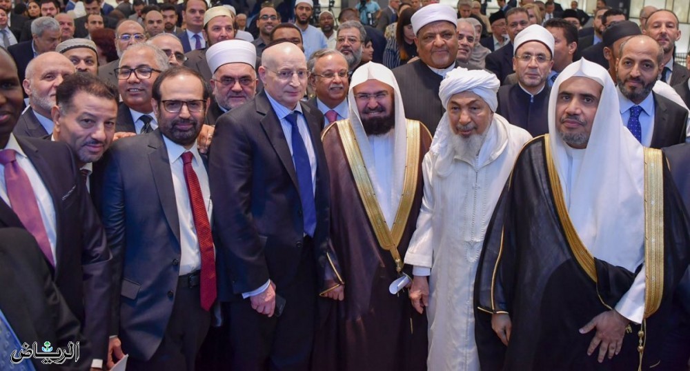 هذه الصورة قديمة ولا علاقة لها باتفاق التطبيع الإماراتي