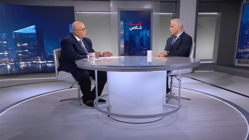 "لابيد" يمرر الأكاذيب الإ.سـ.رائيلية أمام "المتفرّج" عماد أديب