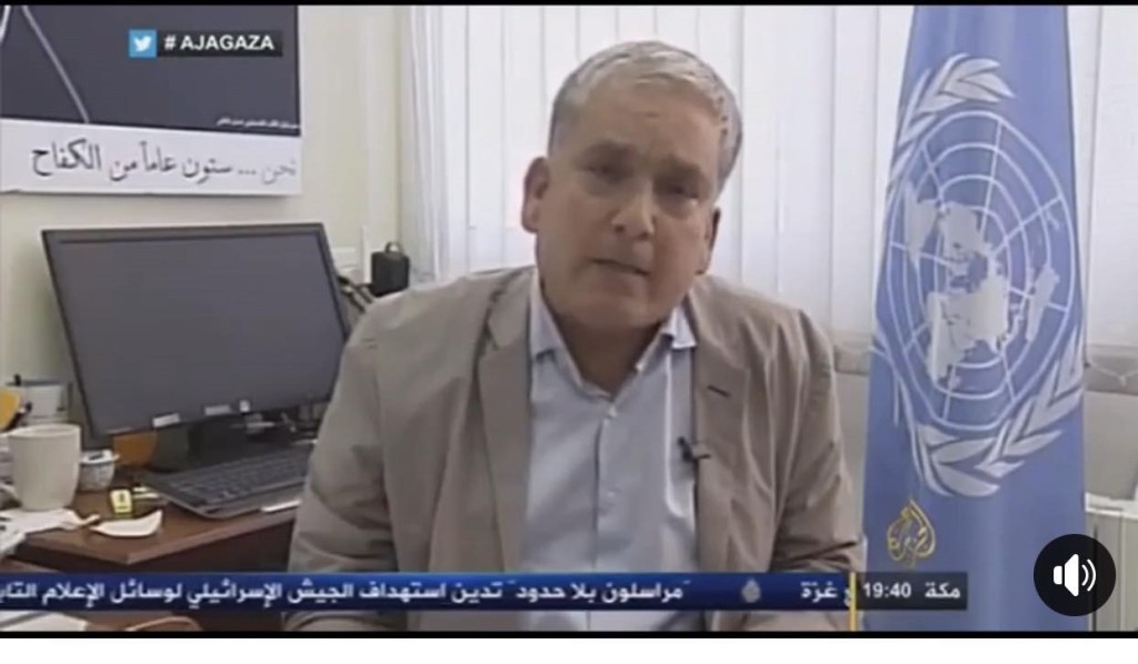 فيديو قديم قيل إنه لبكاء المتحدث باسم الاونروا أمس