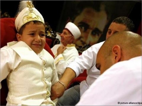 ما حكاية الإفراج عن 7000 سجين احتفالاً بختان ولي عهد المغرب؟