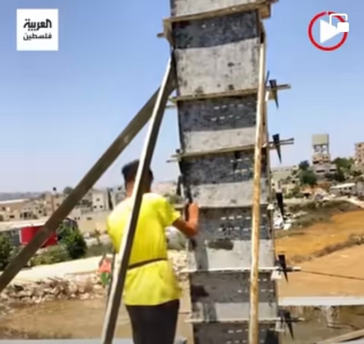 ما حقيقة فيديو الطالب الذي تلقى نتيجة الثانوية العامة من داخل ورشة البناء؟